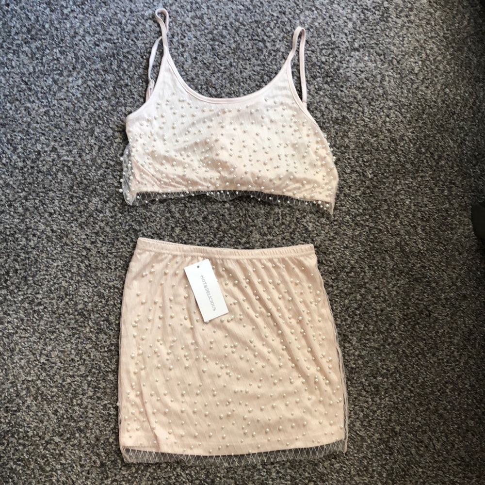 Pearl two piece set